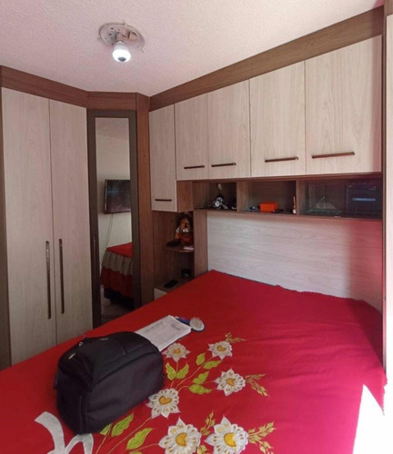 Apartamento Condominio Santa Cecília