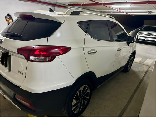 Suv Jac Js3 Luxury 2022 Glp - Lunas Polarizadas 3m