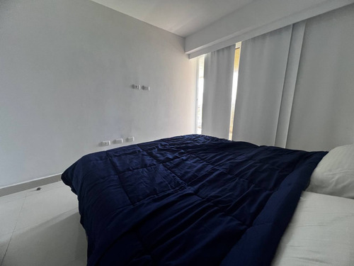 Apartamento En Uno De Los Mejores Edificios De La Isla, Playa Real, Isla De Margarita