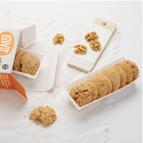 Imagen 3 de 9 de Galletitas Hgn Lovvit Sabor Nuez X 180g Sin Tacc