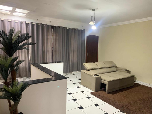 Sobrado 3 Quartos Sendo 1 Suite E 4 Banheiros
