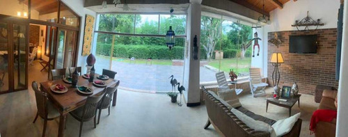 Imagen 5 de 19 de Vendo Casa 860m2 6h+s/5b+s/27p Cerro Verde 2626