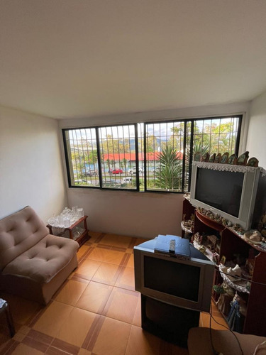 Imagen 12 de 16 de Apartamento En La Urb. La Rosaleda. San Antonio De Los Altos