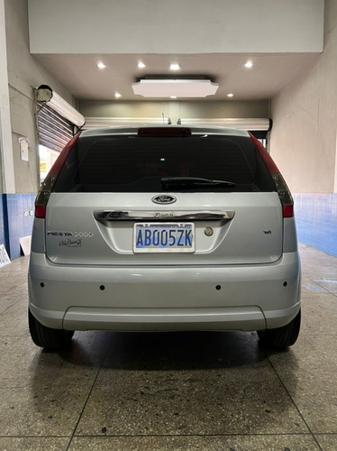 Imagen 6 de 10 de Ford Fiesta