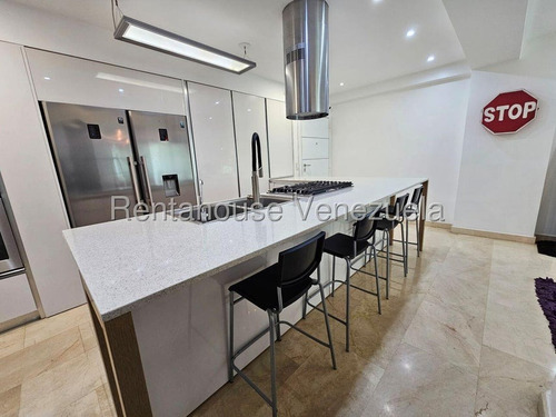 Venta De Espectacular Apartamento Pb En Macaracuay, Agua Segura #25-18495 Np