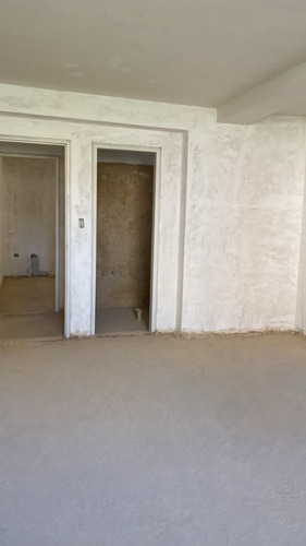 Elena Hidalgo Vende Apartamento A Estrenar ( Obra Gris La Trigaleña, Res. Asti Valencia Venezuela (solo Clientes)