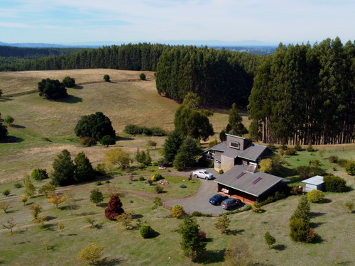 Venta De Campo Con Moderna Casa En La Unión