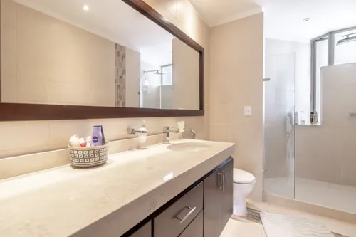 Apartamento En Venta En El Chicó. Cod V8308