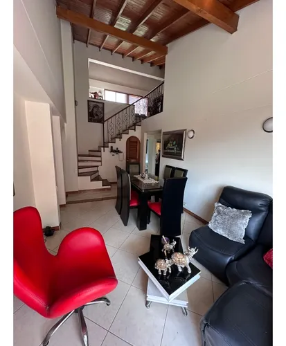 Apartamento Duplex En Calasanz