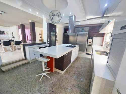 Imagen 4 de 19 de Belkliag/ Alquila Lujosa Casa Amoblada En Guataparo Valencia (jplz)