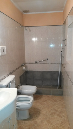 Casa En Venta En City Bell 473 Y 15