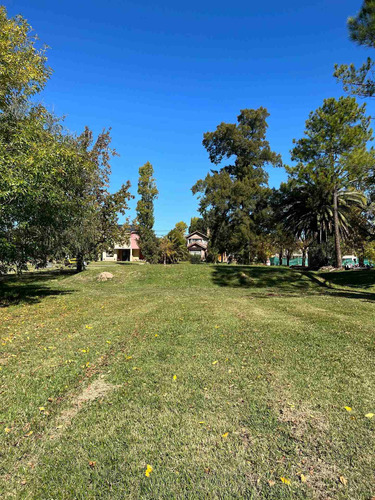 Imagen 14 de 17 de Lote En Venta En Barrio Cube 1000m2 Con Platea