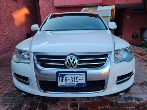 Volkswagen Touareg 4.2 V8 Tiptronic Climatronic 4x4 At