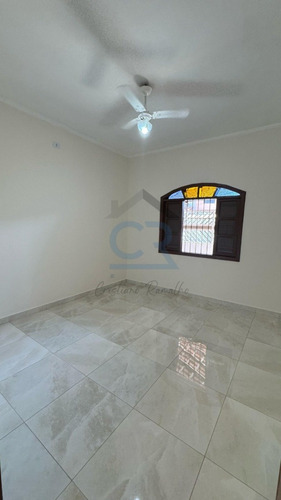 Venha Visitar Essa Linda Casa Geminada Com Dois Quartos, Sendo Um Suíte E Um Banheiro Social , 02 Vagas Garagem , Área De Serviço , Espeço Gourmet , Muito Bem Localizado Em Bairro Residencial !