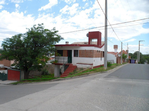 Imagen 4 de 18 de Atención Oportunidad, Casa Con Excelente Entorno Mina Clavero, Centro