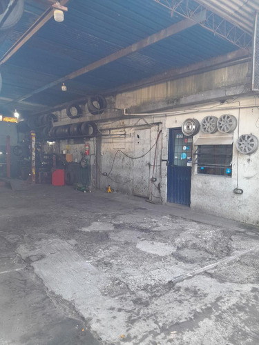 Lote Con Construccion En San Fernando Sobre Avenida