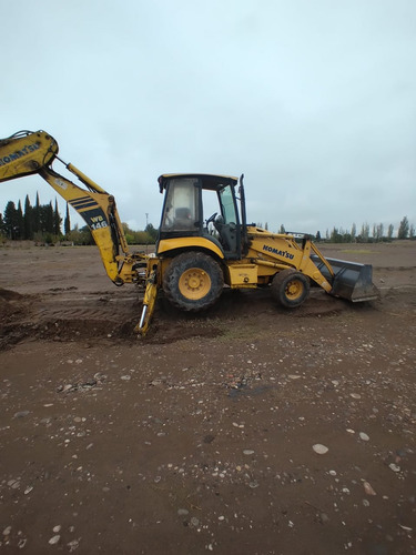 Retroexcavadora Komatsu 146wb