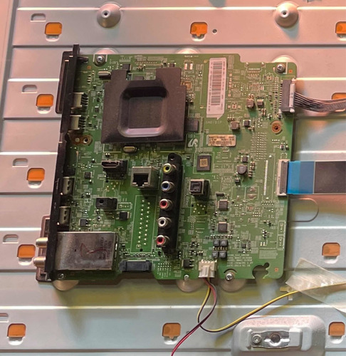 Imagen 6 de 6 de Televisor Samsung De 46 Modelo Un46f5500 (mainboard Dañada)