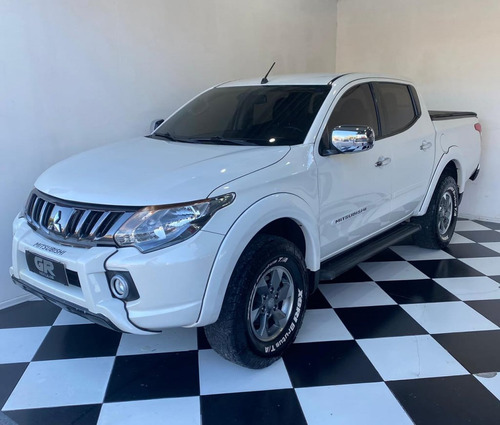 Mitsubishi L200MLB1744 2.4 16V TURBO DIESEL SPORT HPE CD 4P 4X4 AUTOMÁTICO