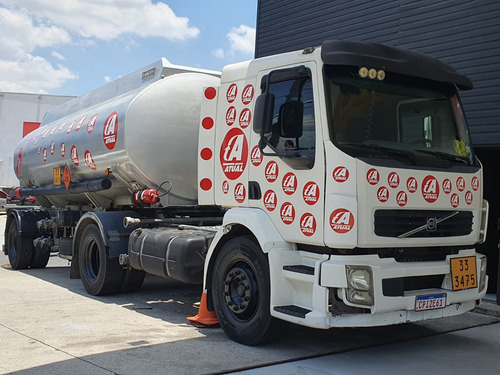 Volvo Vm 4x2 Branco. Está Rodando. Particular.