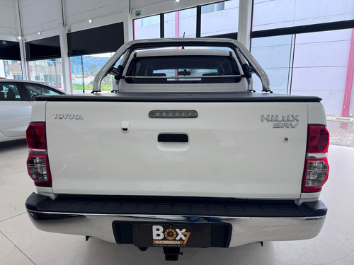 Toyota Hilux 2.7 Srv Cab. Dupla 4x4 Flex Aut. 4p