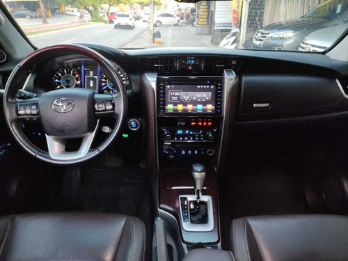 Imagem 8 de 15 de Hilux Sw4 2.8 Srx 2017 Blindada