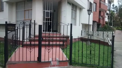Hermoso Apartaestudio Laureles