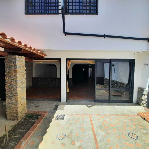 Imagen 18 de 21 de Vendo Casa 320m2 4h/3b/2p Santa Ines 4924
