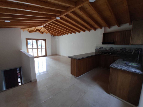 Imagen 15 de 23 de Apartamento En El Carmen De Lujo 185 Metros 750 Millones