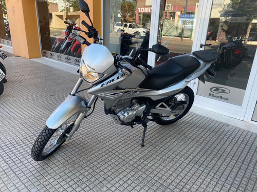 Imagen 6 de 13 de Honda Falcon 400 , 2015
