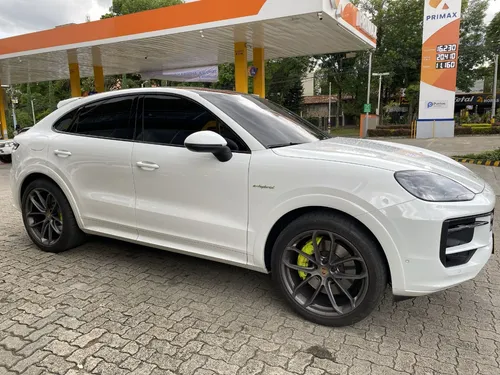 Porsche Cayenne 3.0 E-Hybrid