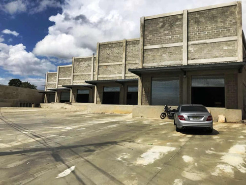 Nave Industrial En Alquiler En Manoguayabo