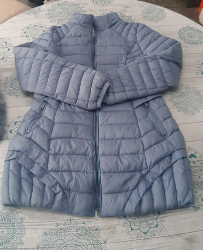 Campera Mujer Con Capucha Desmontable Super Abrigada