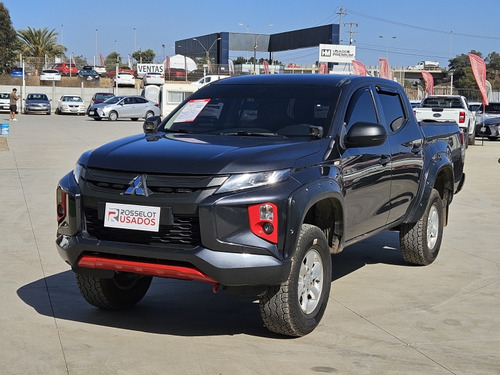 Mitsubishi L200 L200 D/c 2.4 Work Cr 4x2 Wf Doble Airbag Cc