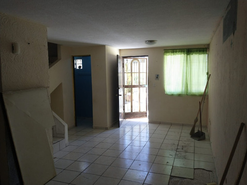 Imagen 12 de 14 de Casa En Calle Cerro Del Peñon, Encinos De La Silla