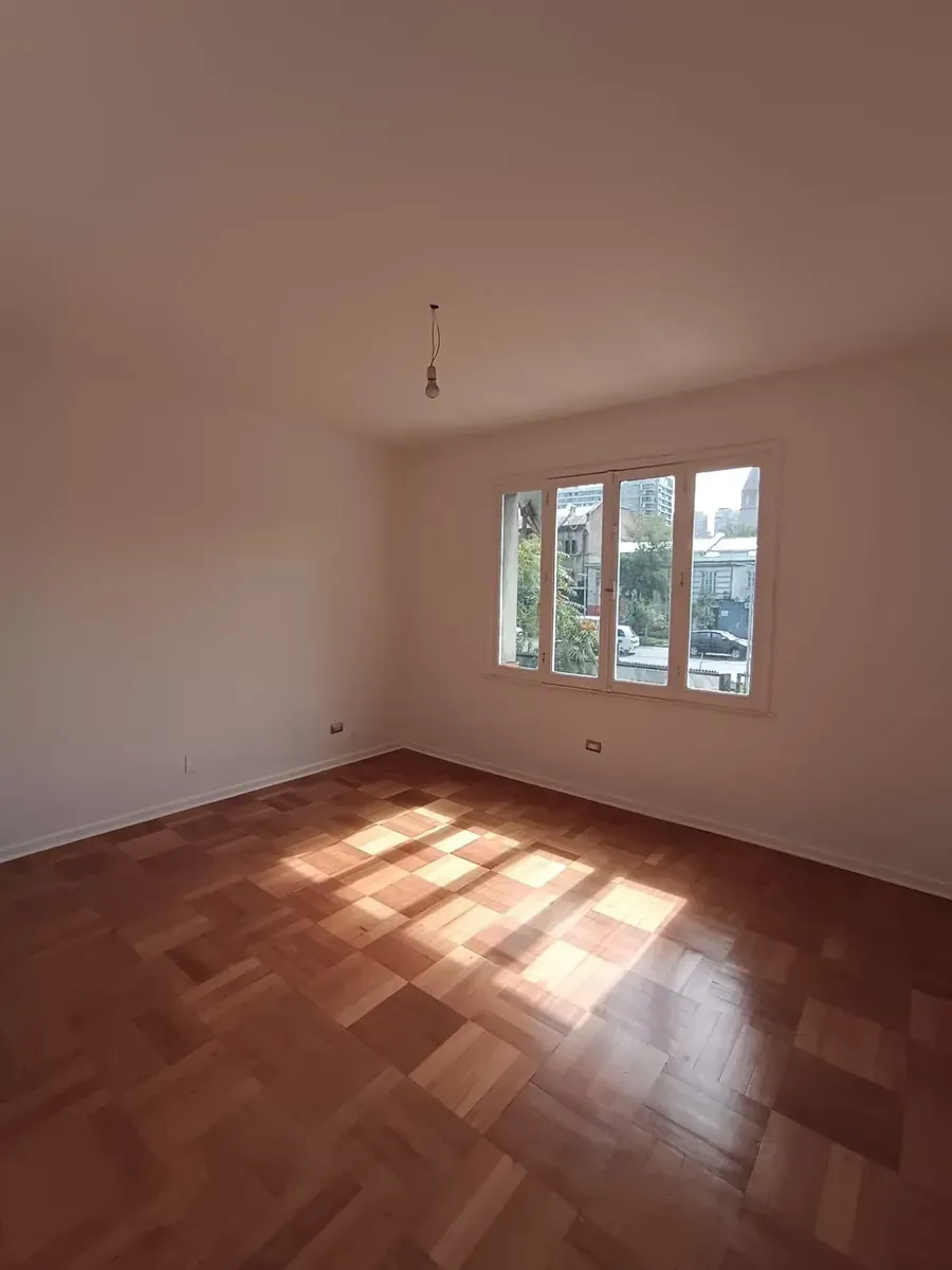 Imagen 5 de 14 de Vendo Amplio Depto 3d 2b / Barrio Italia / Providencia