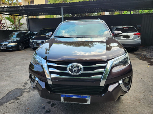 Toyota SW4 2.8 Tdi Srx 7l 4x4 Aut. 5p