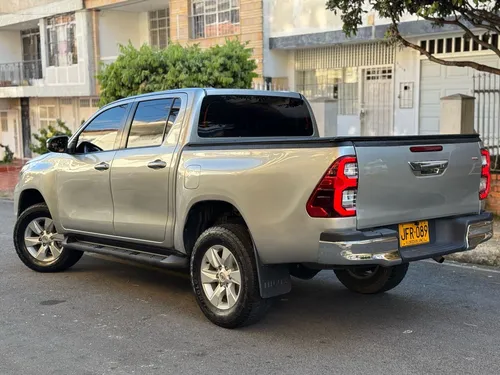 Toyota Hilux 3.0 Srv