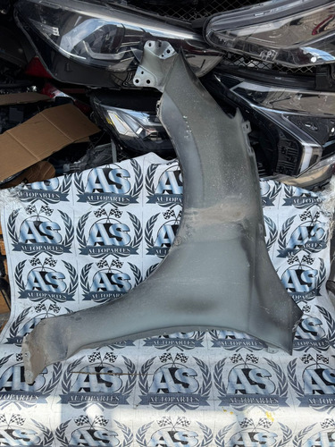 Salpicadera Yaris R Mazda 2 2018 2019 2020 2021 2022 2023 (Usado)