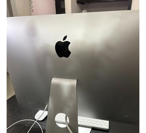Apple Imac 21,5'' I5 1tb + 8gb Ram 2019 Promocion Gris (Usado)