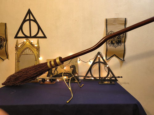 Nimbus 2000 (replica De Lujo)