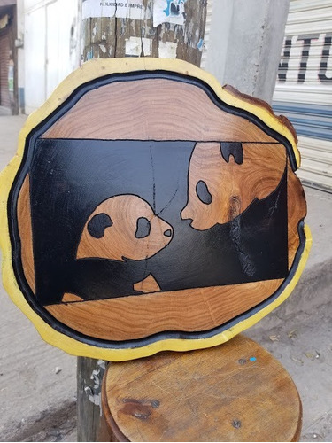 Cuadro Decorativo Grabado Y Pintado A Mano. Pandas