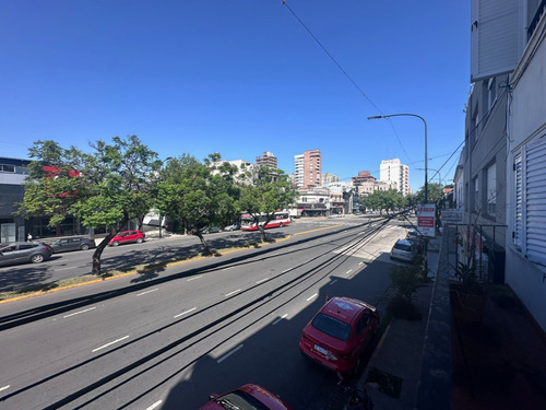 Martínez, 4 Amb, Con Jardín Y Cochera 2 Autos, Bajas Expensas.