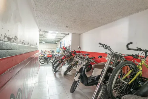 Local En Arriendo En Santa Barbara Oriental. Cod A13034
