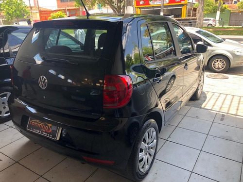 Volkswagen Fox 1.0 Tec (flex) 4p 2014