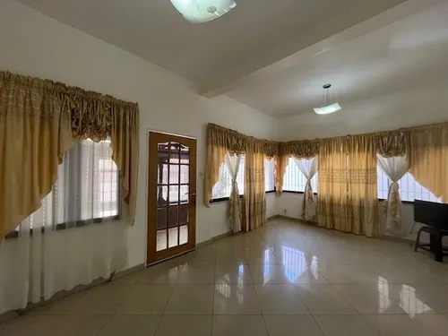 Se Vende Casa 220m2. Guatire.