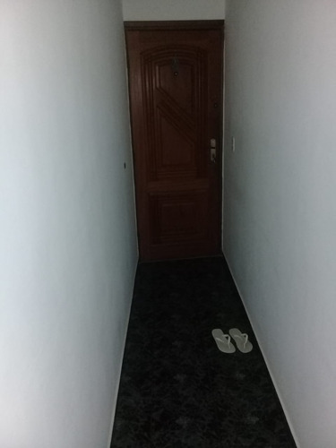 Imagem 6 de 15 de Apartamento Grande Com 2 Quartos Área À Venda, 70 M² - Quintino - Aea2139