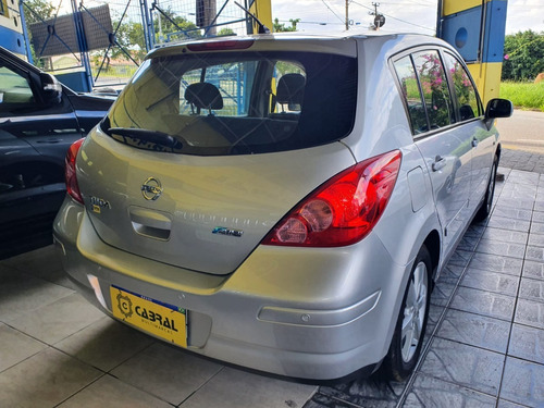 Imagem 9 de 10 de Nissan Tiida 1.8 S