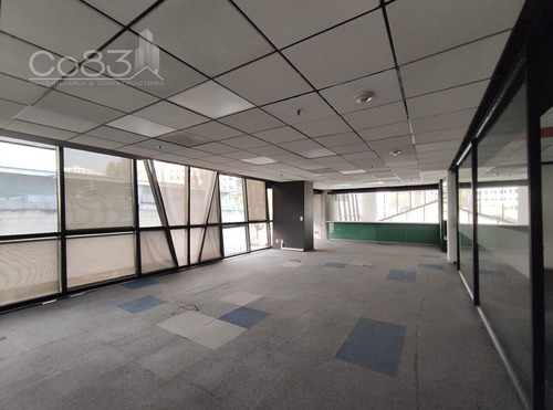 Renta - Oficina - Magnocentro 5 - 300m2 - Piso 1