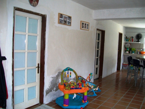 Imagen 15 de 16 de Casa De 3 Habitaciones, 10 P/e, 2 Locales Comerciales Y Anexo